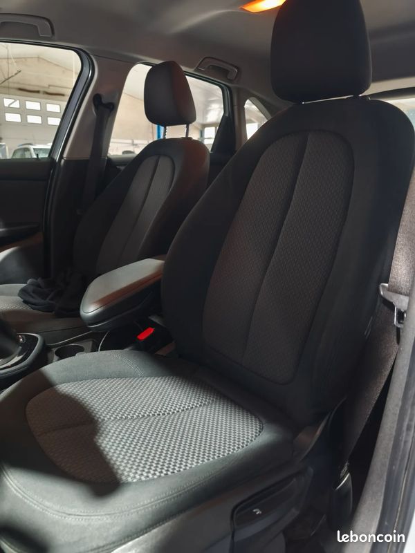 BMW 216d Série 2 ActiveTourer 216d Business Design 116ch - 2018 - 147 500 km - boite automatique - (image 10)