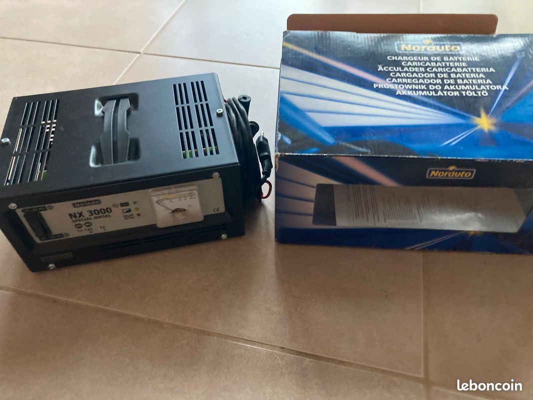 Chargeur de batterie (image 1)
