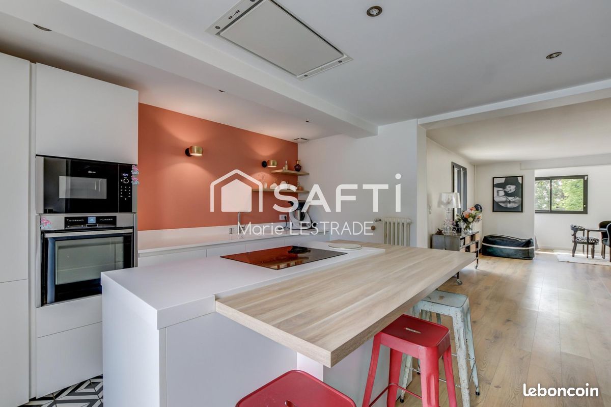 Maison 5 pièces 149 m² · à Rouffiac-Tolosan · 149 m² · 2 276 €/mois