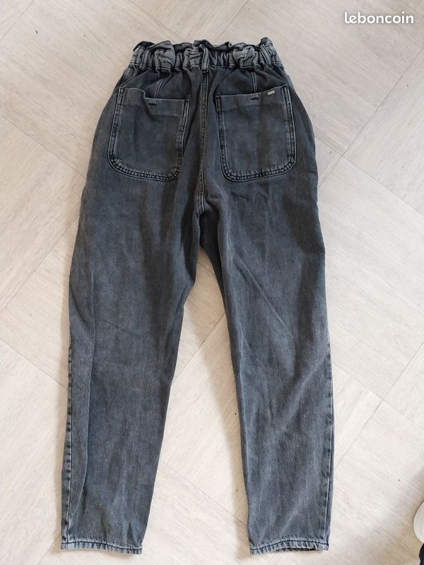 Jean noir zara taille 34 (image 1)