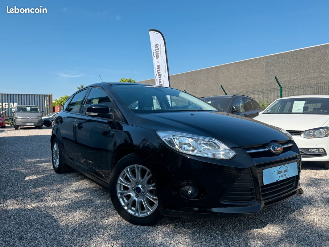 Ford focus berline (image 1)