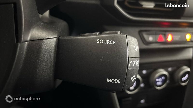 Dacia Sandero 1.0 ECO-G 100ch Stepway Extreme (image 28)