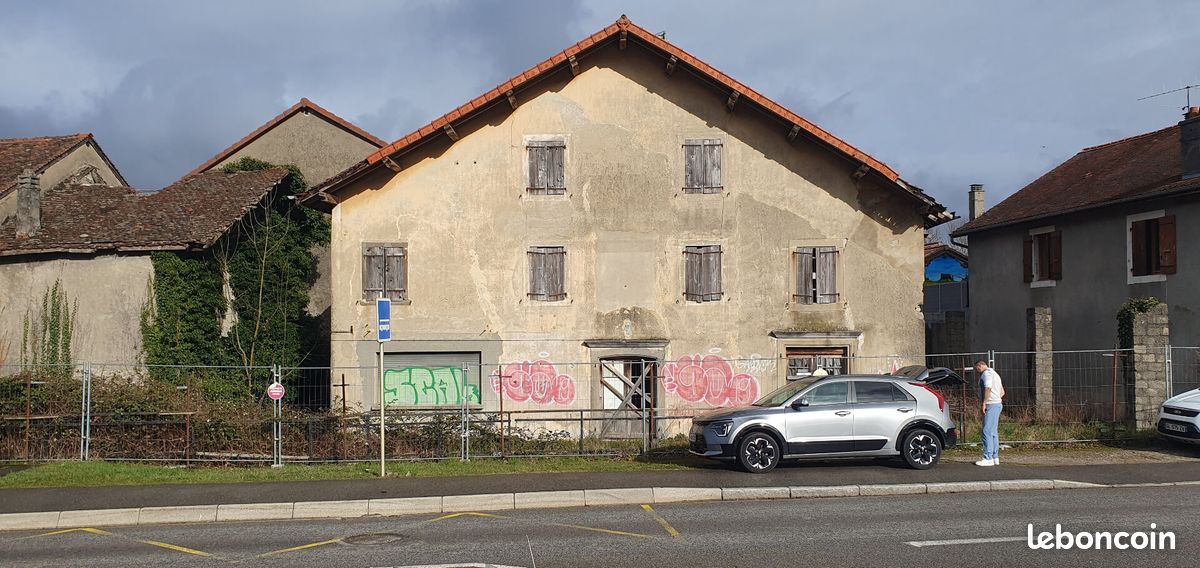 Maison 10 pièces 220 m² (image 1)