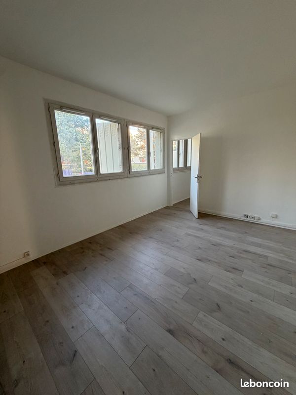Appartement de 3 pièces de 53.15 m au RDC avec terrasse de 31m² (image 1)