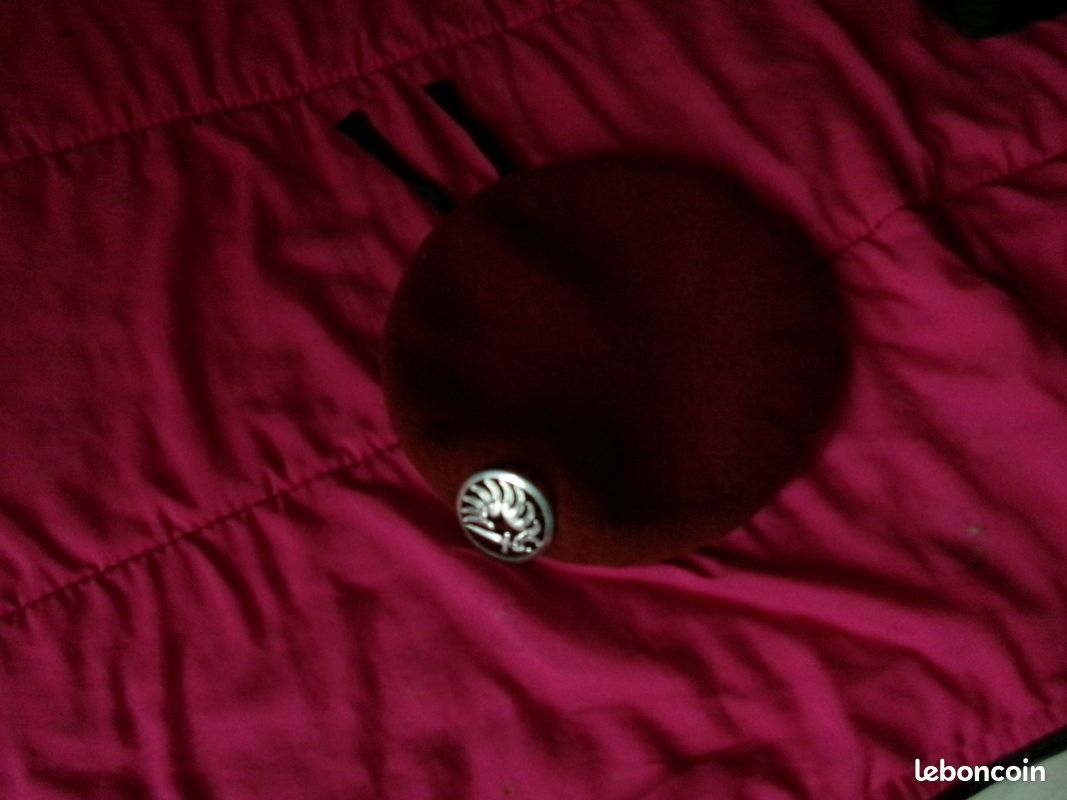 Beret militaire parachutistes (image 1)