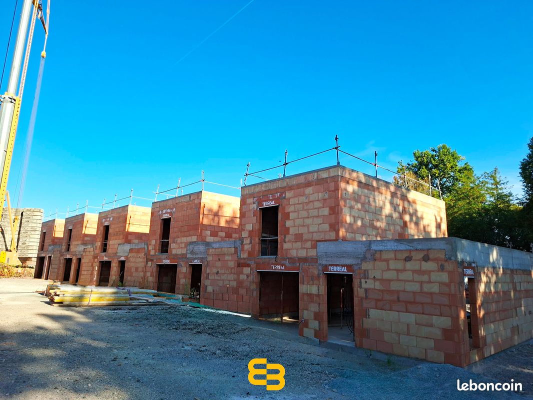 Maison 4 pièces 85 m² · à Mozac · 85 m² · 895 €/mois