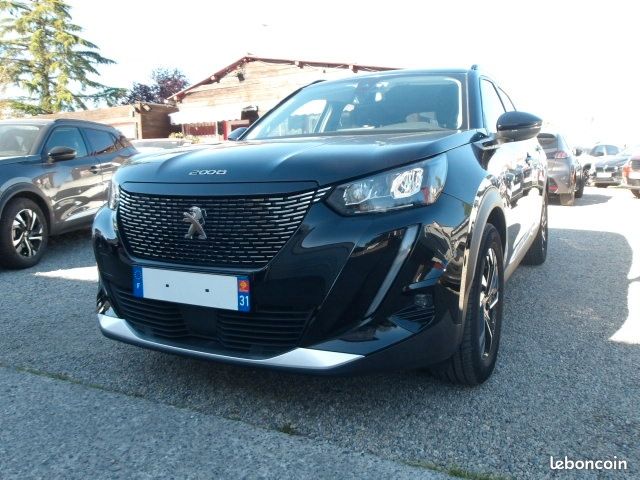 Peugeot 2008 PureTech 130 S&S EAT8 Allure (image 5)