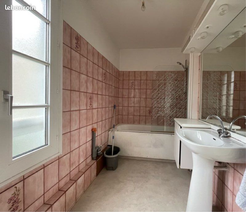 Appartement 2 pièces 45 m² · à Lamballe-Armor · 45 m² · 700 €/mois