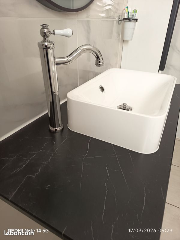 Meuble vasque avec robinet (image 8)