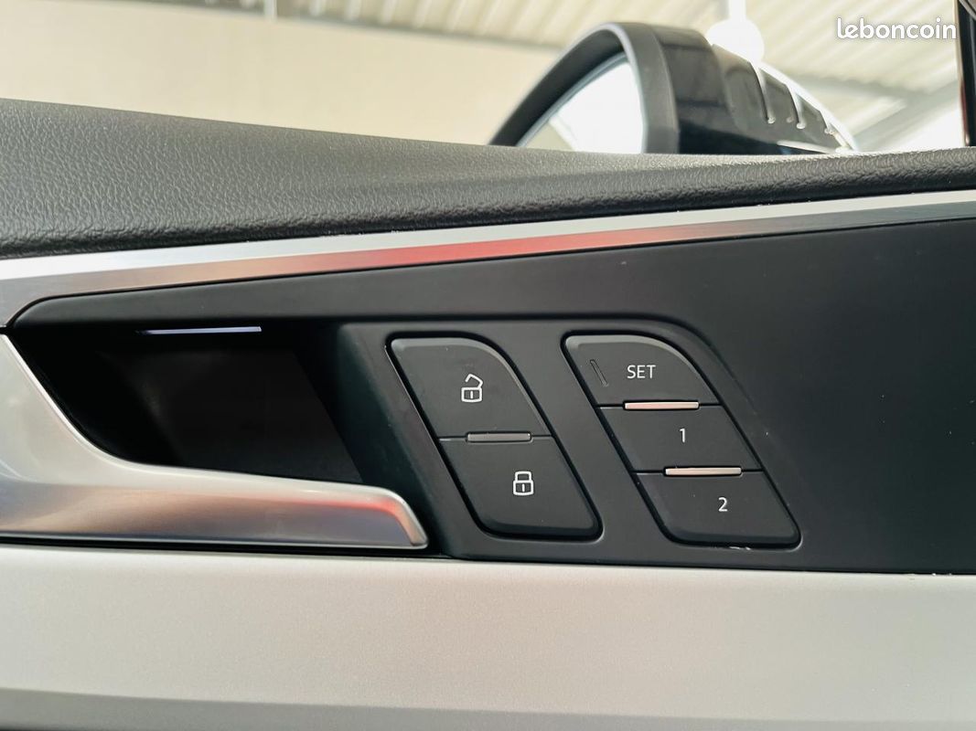 AUDI A4 AVANT 40 TDI 190 S tronic 7 Design (image 12)