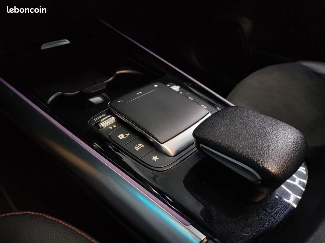 Mercedes Classe Gla 250e 1.3 Hybrid 218cv AMG LINE (image 17)