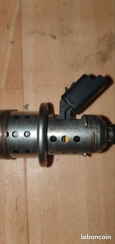 Injecteur adblue Peugeot Citroën 1.6 / 2l blue hdi pièce d'origine (image 3)