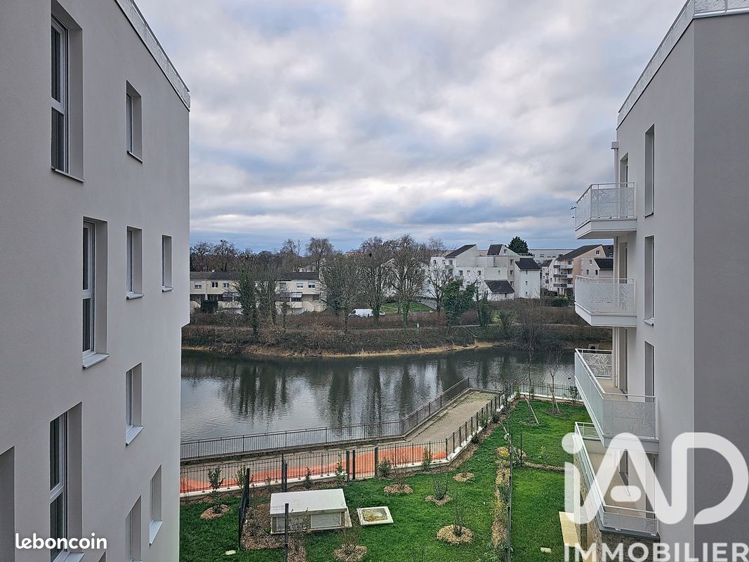 Appartement 2 pièces 44 m² · à Savigny-le-Temple · 44 m² · 155 000 €