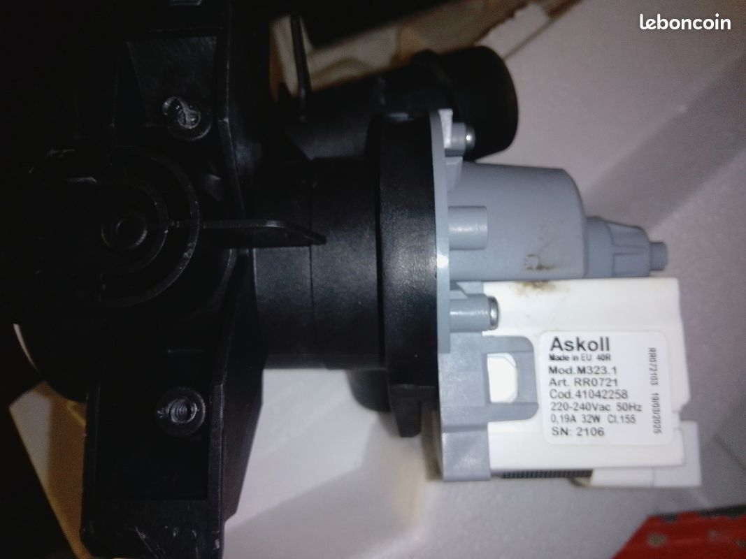 Pompe de vidange machine a laver Candy smart (image 1)