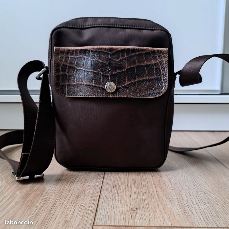 Sac en bandouliere longchamp veritable marron Accessoires