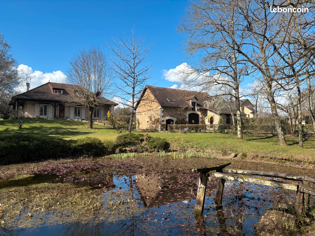Maison 9 pièces 124 m² · à Larche · 124 m² · 275 000 €