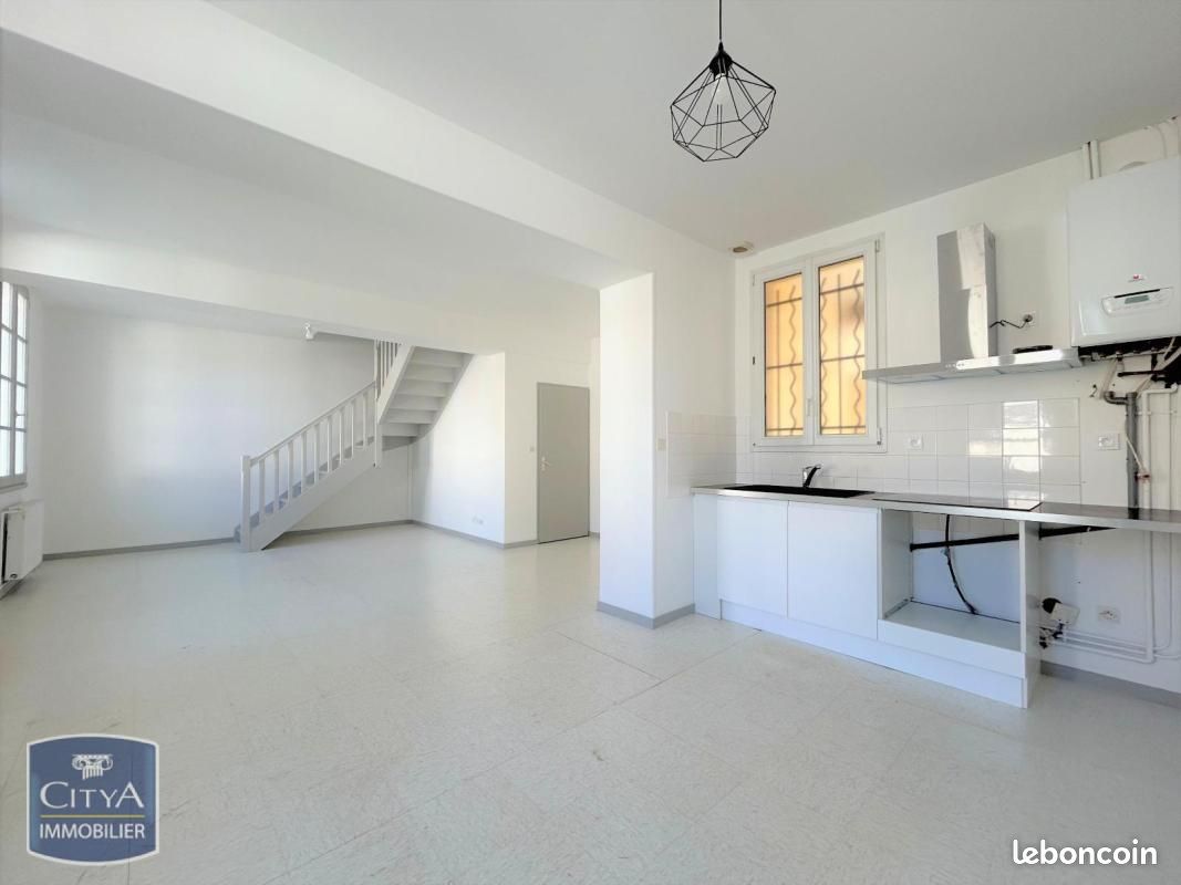 Appartement 3 pièces 79 m² · à Coutras · 79 m² · 650 €/mois