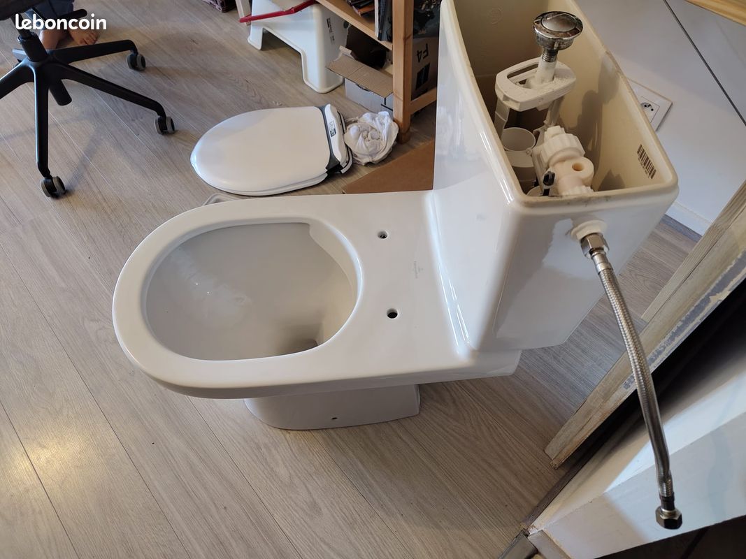 Vend un ensemble WC Blanc Villeroy & Boch, fonctionnel et en très bon état (image 5)
