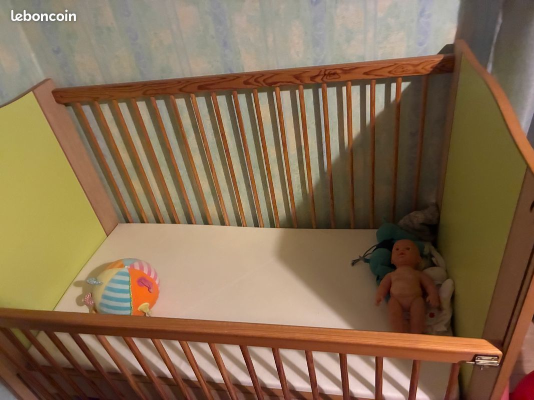 Lit bébé (image 1)