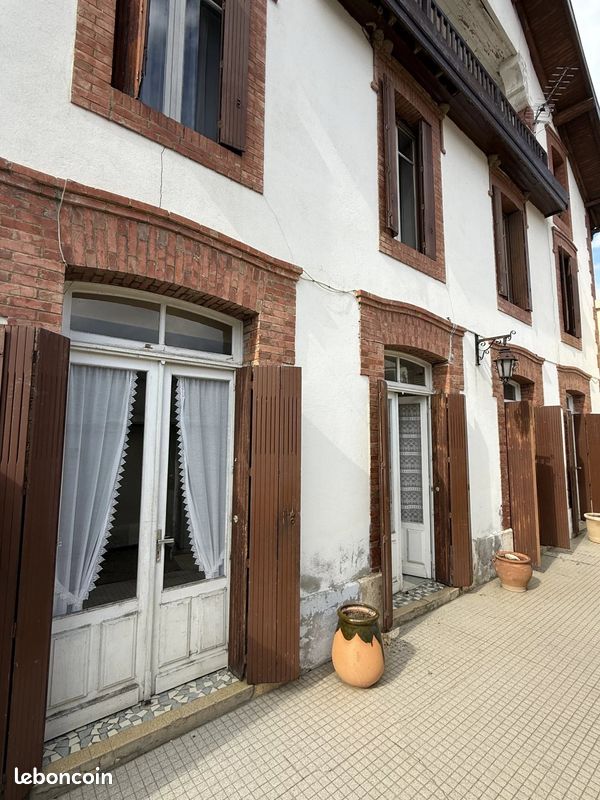 Maison 7 pièces 310 m² · à Boulogne-sur-Gesse · 310 m² · 150 000 €