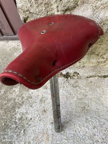 ANCIENNE SELLE DE cowboy en cuir matelassé et pommeau EUR 40,00