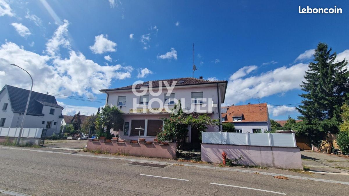 Immeuble 188 m² · à Wittenheim · 188 m² · 255 000 €
