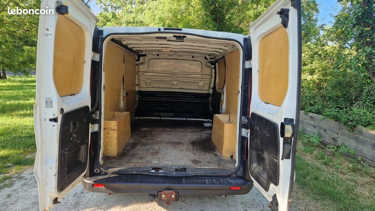 Renault trafic 3 l2h1 (image 3)