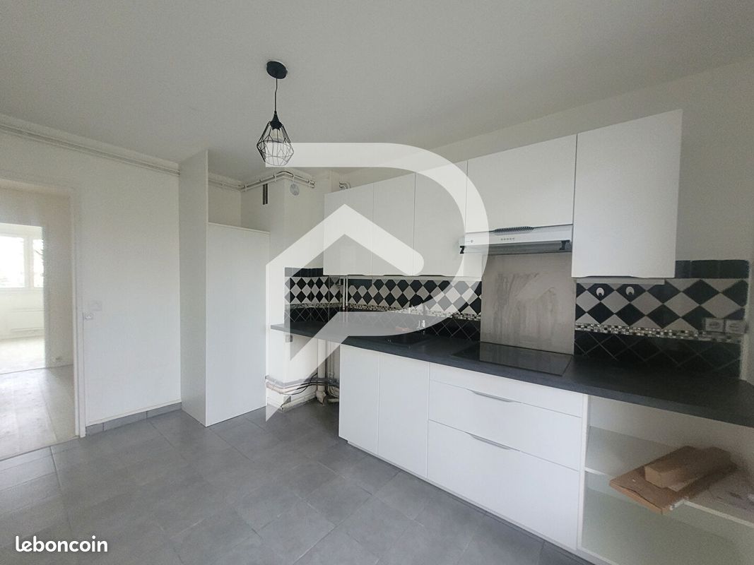 Appartement a louer persan - 4 pièce(s) - 74 m2 - Surfyn