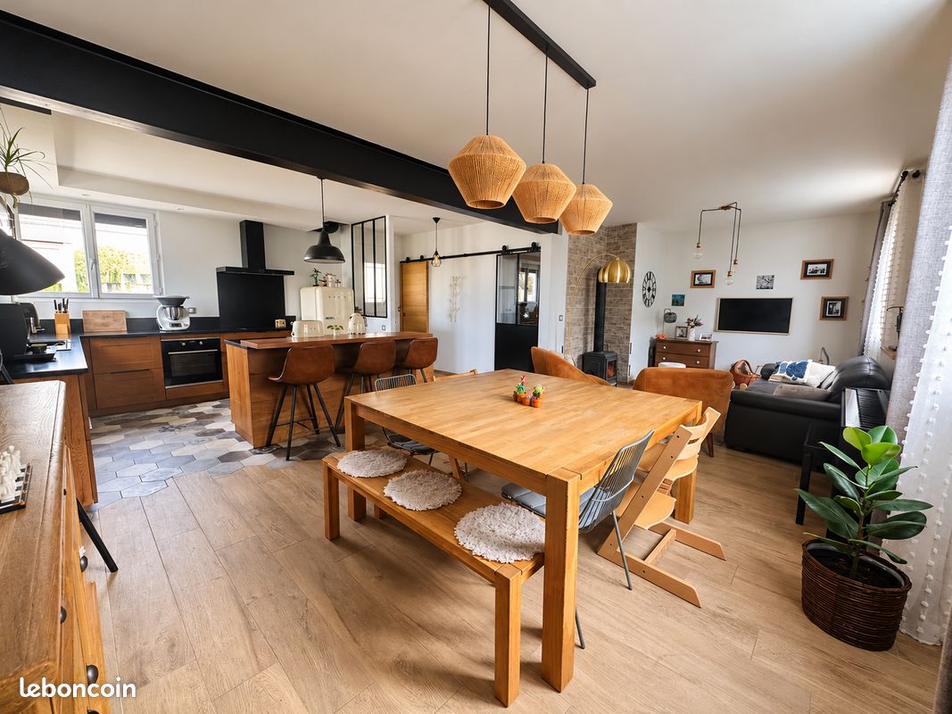 Maison 7 pièces 114 m² · à Saint-André-les-Vergers · 113,8 m² · 294 000 €
