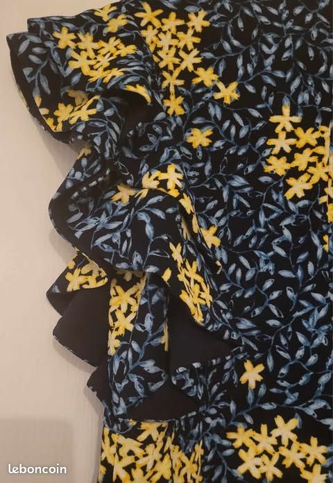 Robe courte imprimée de la collection ZARA BASIC Vêtements