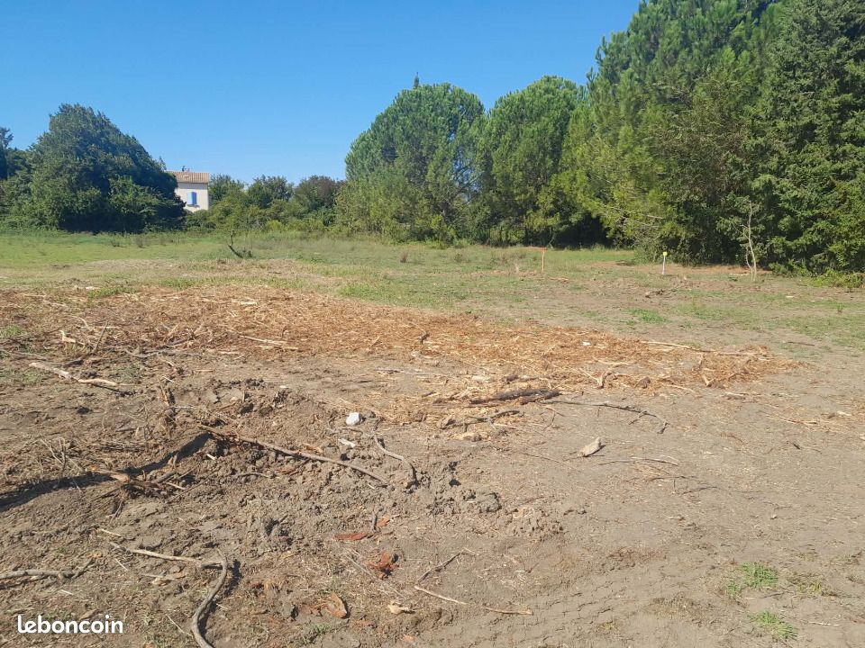 Terrain 451 m² Fontvieille · 195 000 €