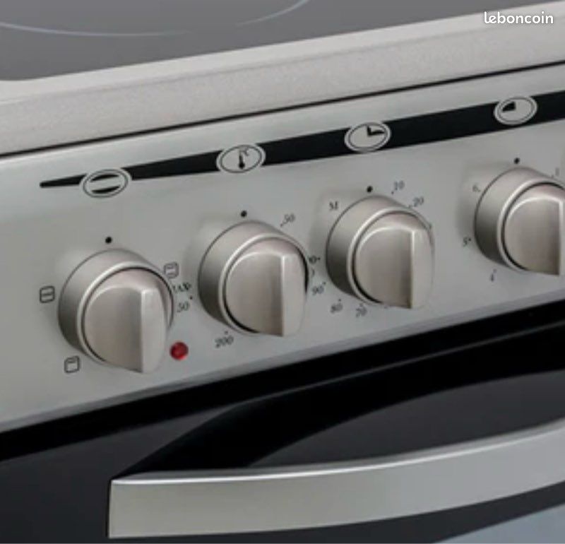 Cuisinière Vitrocéramique Chaleur Tournante Pulsée 54L ELECTROLUX 60cm 4968433 87531387
