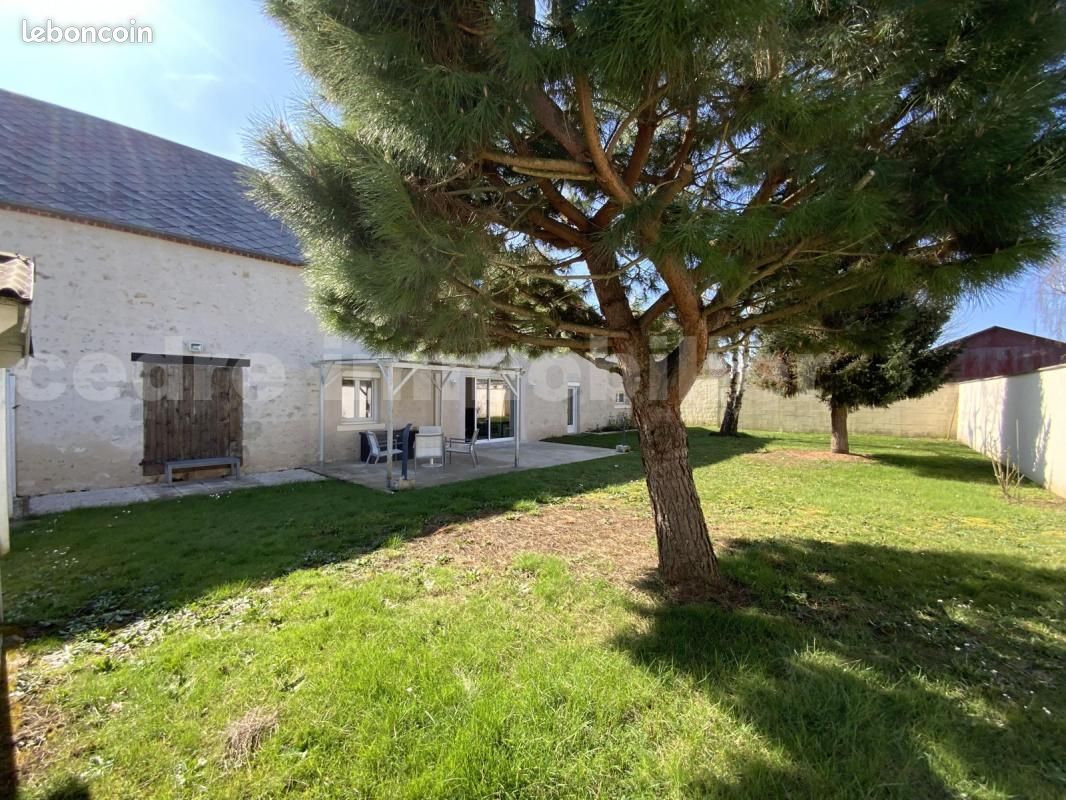 Maison 5 pièces 130 m² · à Mareau-aux-Prés · 130 m² · 355 000 €