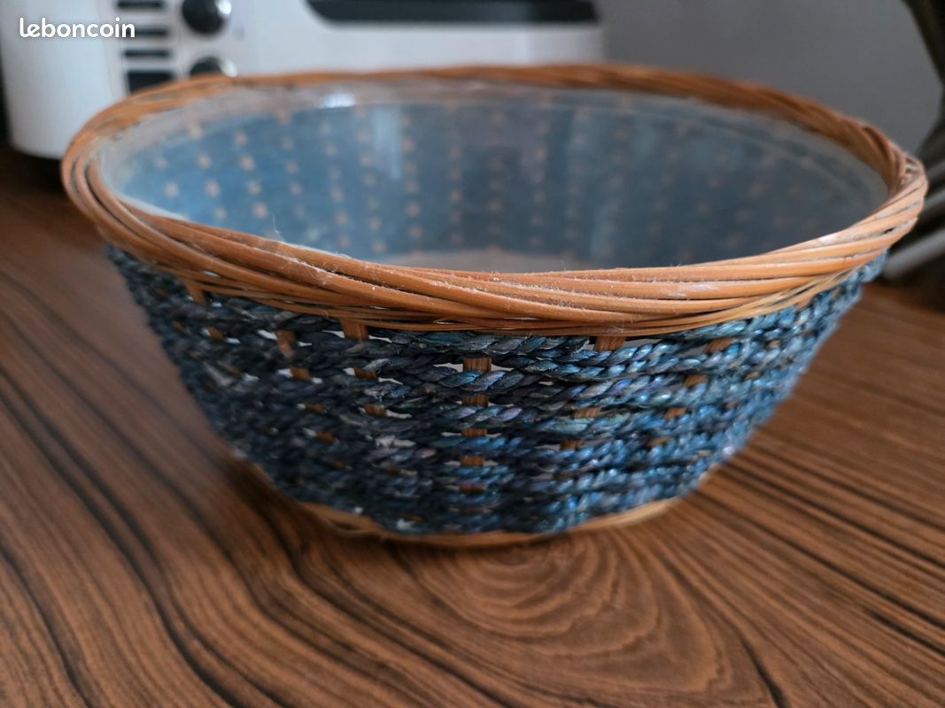 Corbeille rotin/effet tricot bleu dia.22cm (image 1)