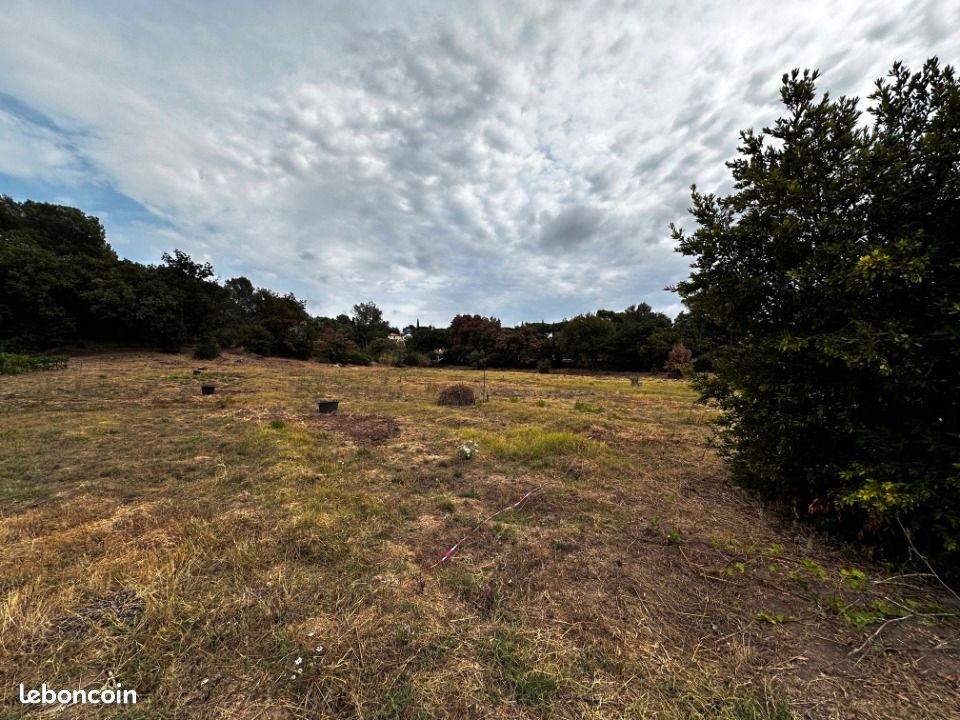 Terrain 410 m² Frejus · à Fréjus · 236 000 €