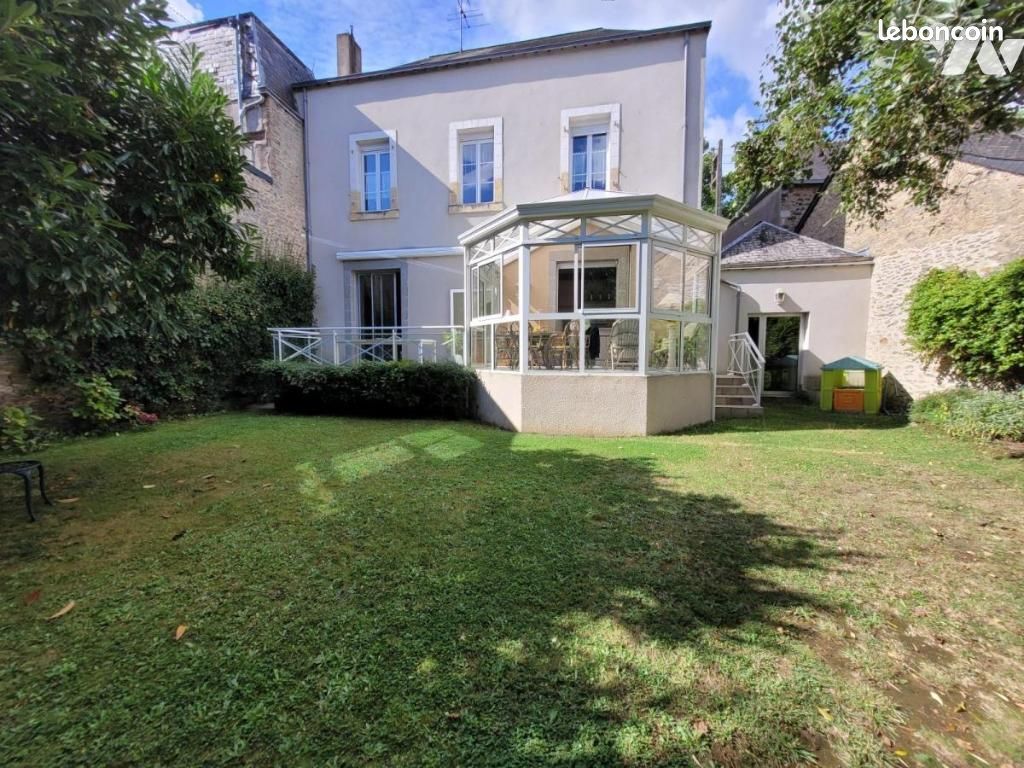 Maison 9 pièces 205 m² · à Laval · 205 m² · 529 000 €