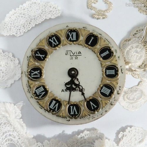 Montre Mécanique Vintage Elvia - Petit Cadran Pour Femme - À Restaurer Ou Pour Collection