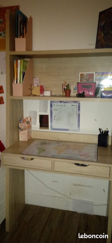 Bureau et étagère (image 2)