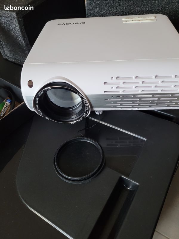 Vidéo projecteur lcd/led full hd (image 1)