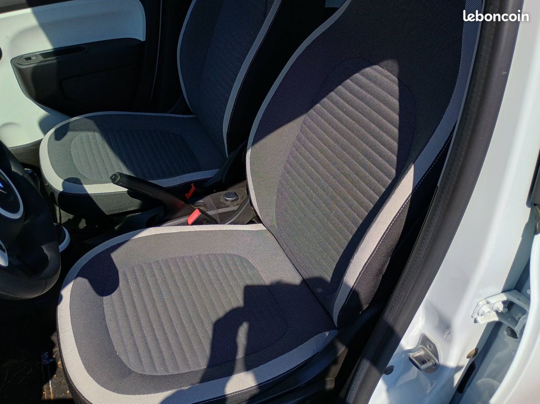 RENAULT Twingo III SCe 65 Equilibre (image 9)