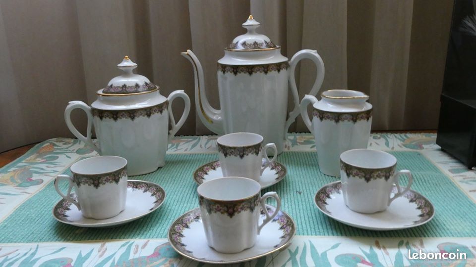 Service à Café motifs de "Roses" (image 1)
