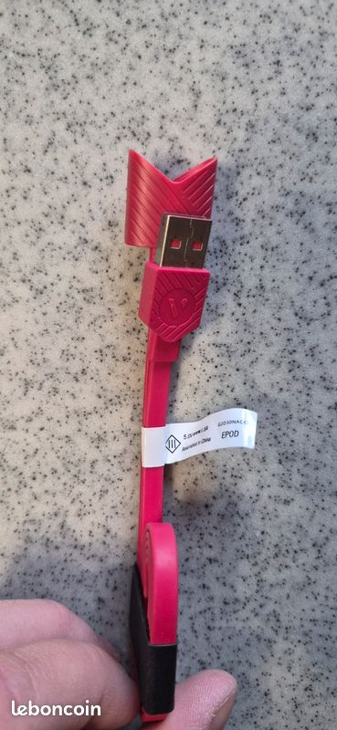 VUSE Epod Cble de charge magntique - Accessoires tlphone & Objets  connects