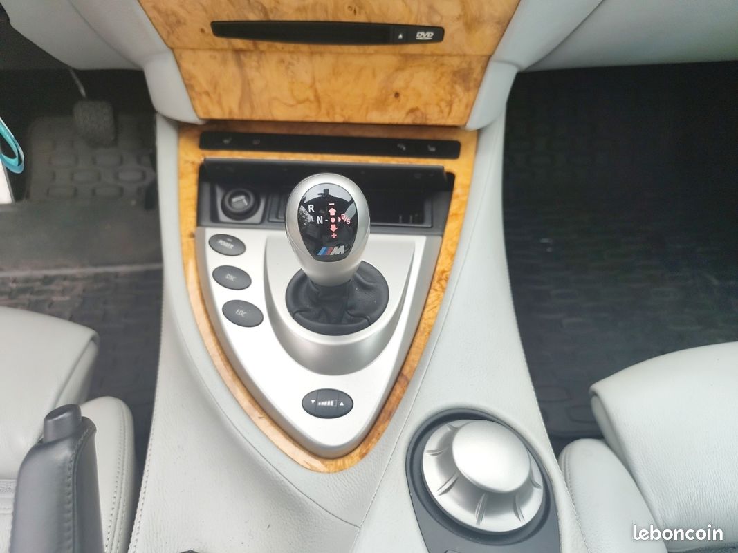 Bmw m6 coupe 5.0l ( e63 ) v10 507ch smg7 bva - cuir merino - ciel de toit alcantara - garantie 6 mois (image 30)