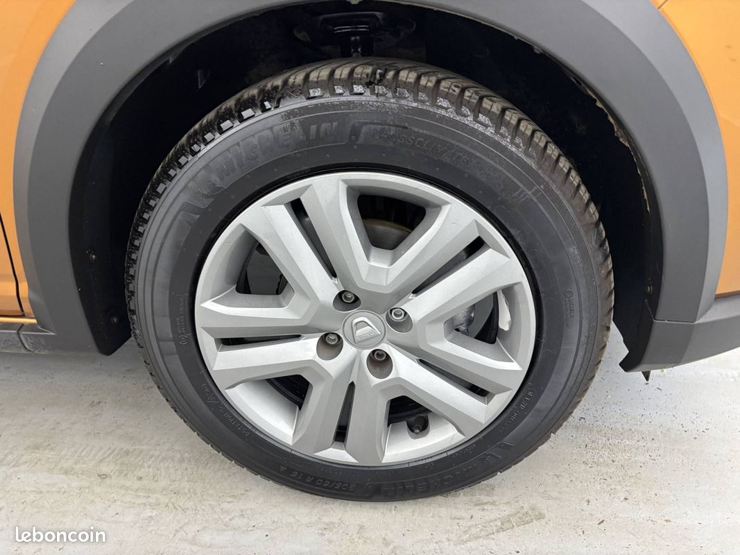 DACIA Sandero ECO-G 100 - 22 Stepway Confort (image 21)
