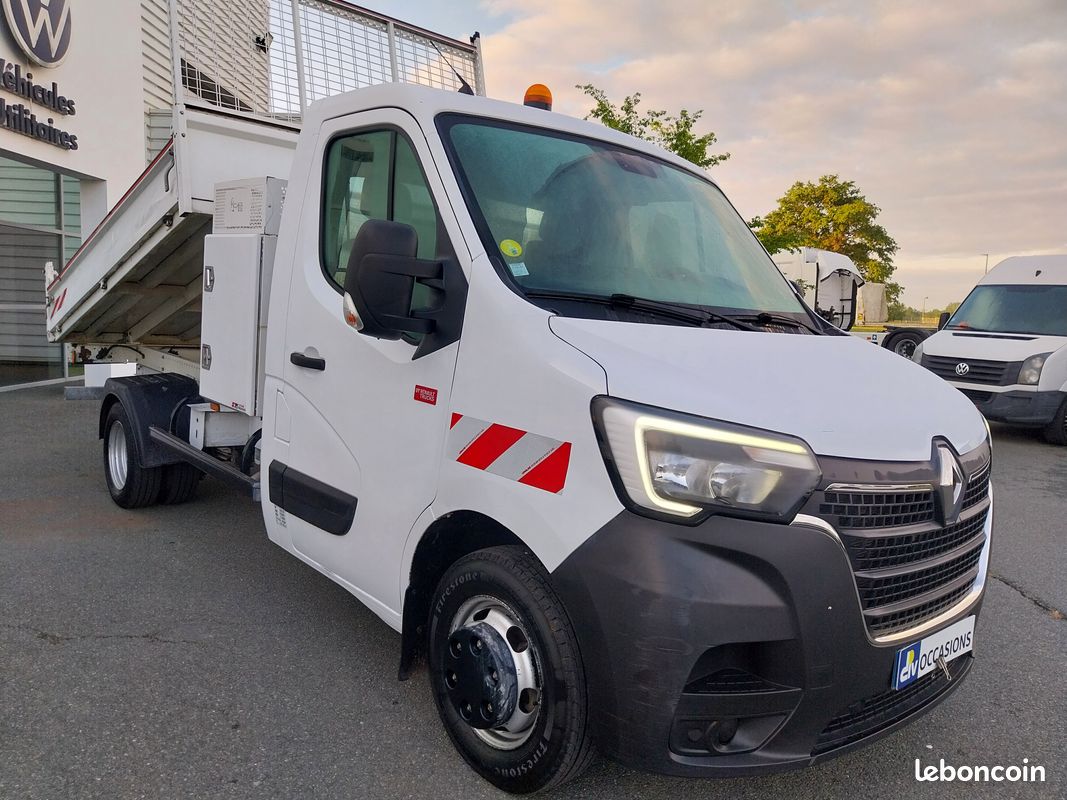 Renault MASTER 2.3L 145 CH Benne et Coffre 3T5 Propulsion BVM6 (image 6)