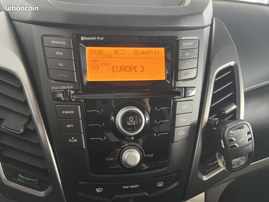 Ssangyong Korando II 200 e-XDi 149ch "LE" Pack Sport 4WD (image 13)