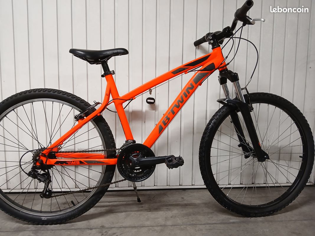 Velo ALU VTT 26 pouces. Rockrider B'TWIN 340 Taille M (image 6)