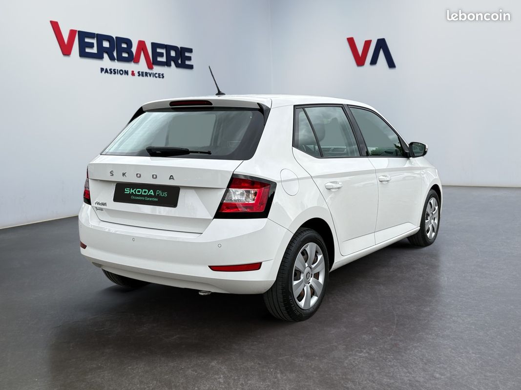 SKODA Fabia 1.0 MPI 60 ch BVM5 Business (image 5)