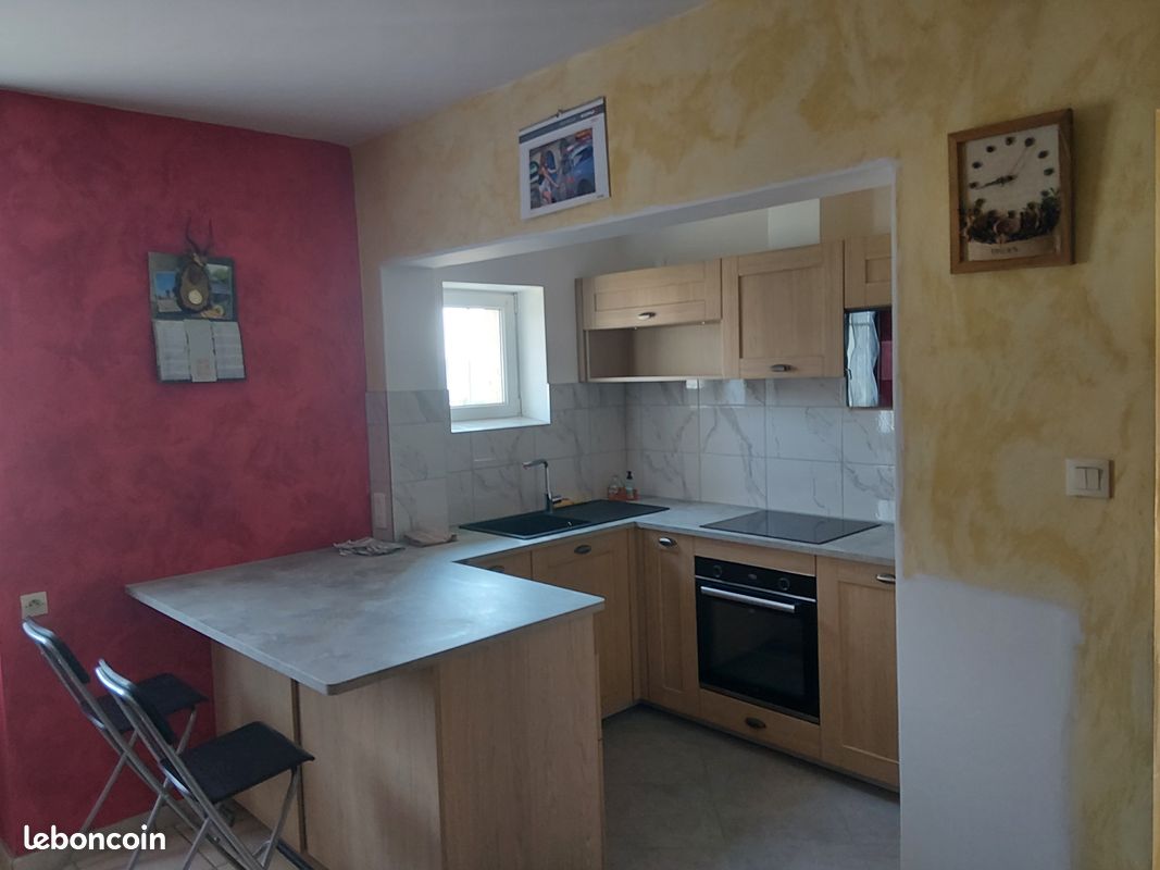 Appartement 3 pièces 93 m² · à La Ricamarie · 92,6 m² · 125 000 €