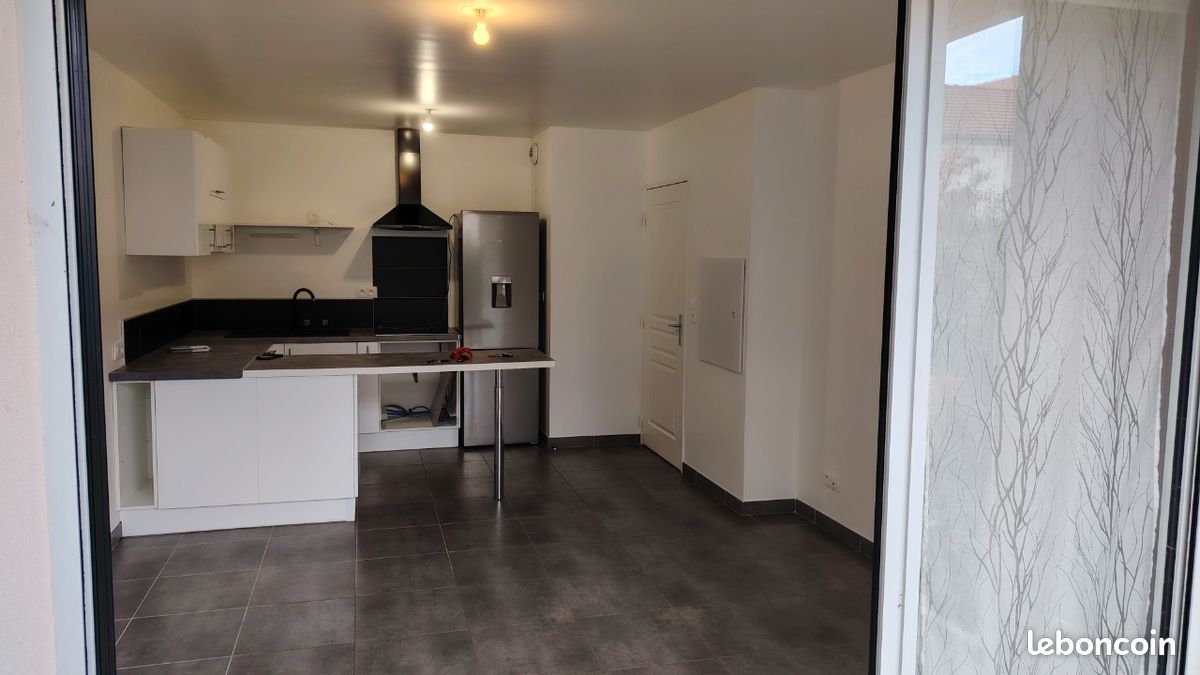 Appartement 2 pièces 42 m² · à Rambouillet · 42 m² · 900 €/mois